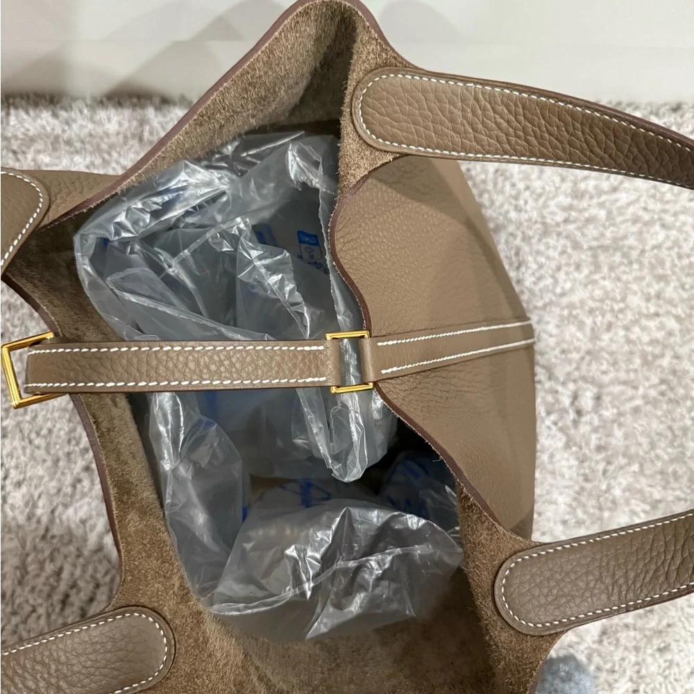 Hermes authentic hermès